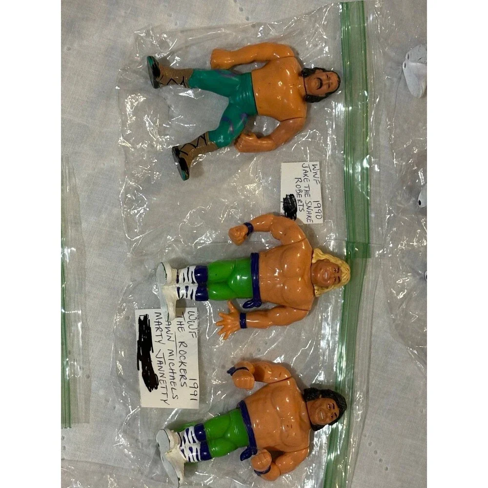 WWF Titan/Hasboro Lot Of 18 Wrestlers 1990’s or 1991’s Wrestlers. $230 o.b.o